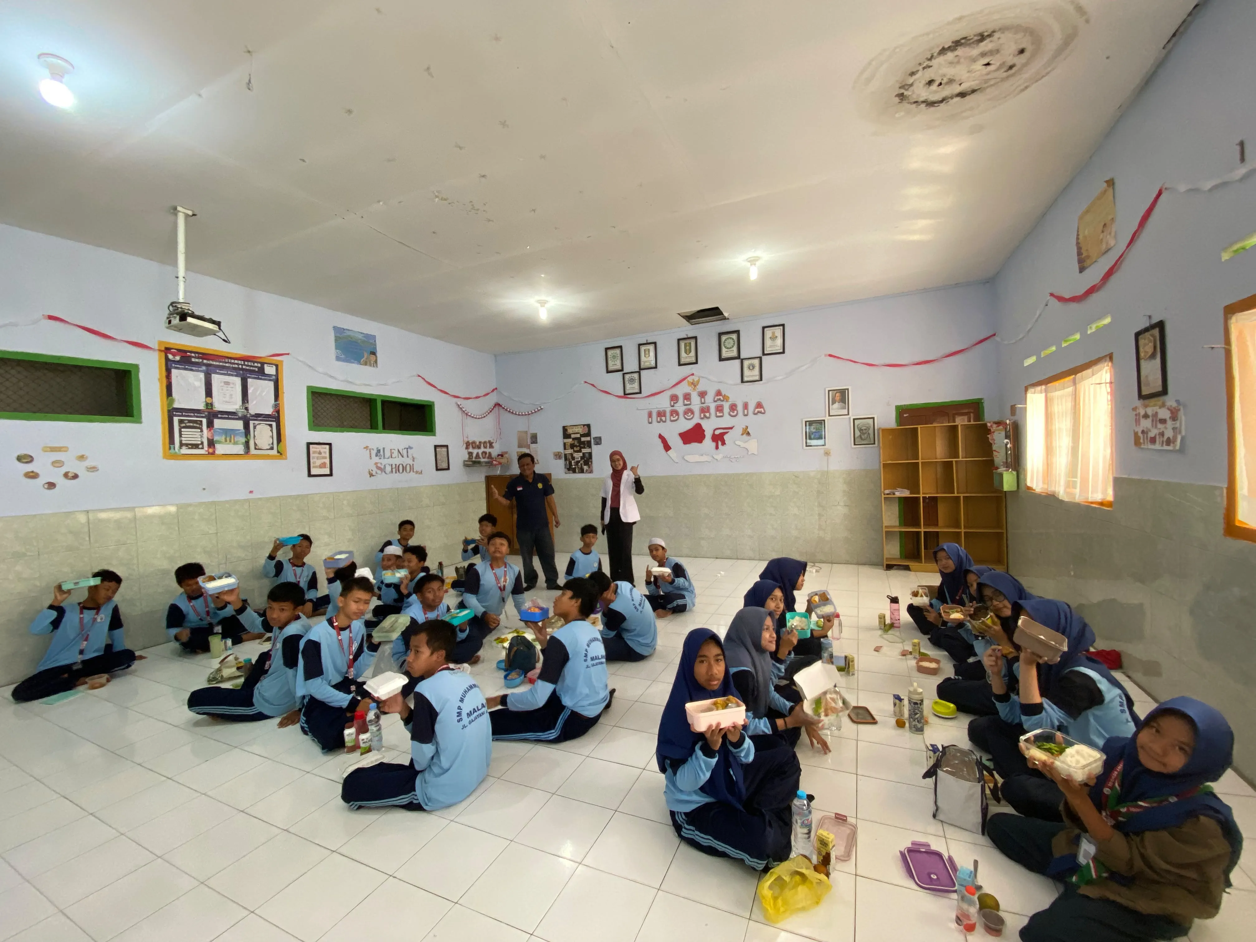 Eksplorasi Kreasi Seni Kaligrafi Islam Kontemporer